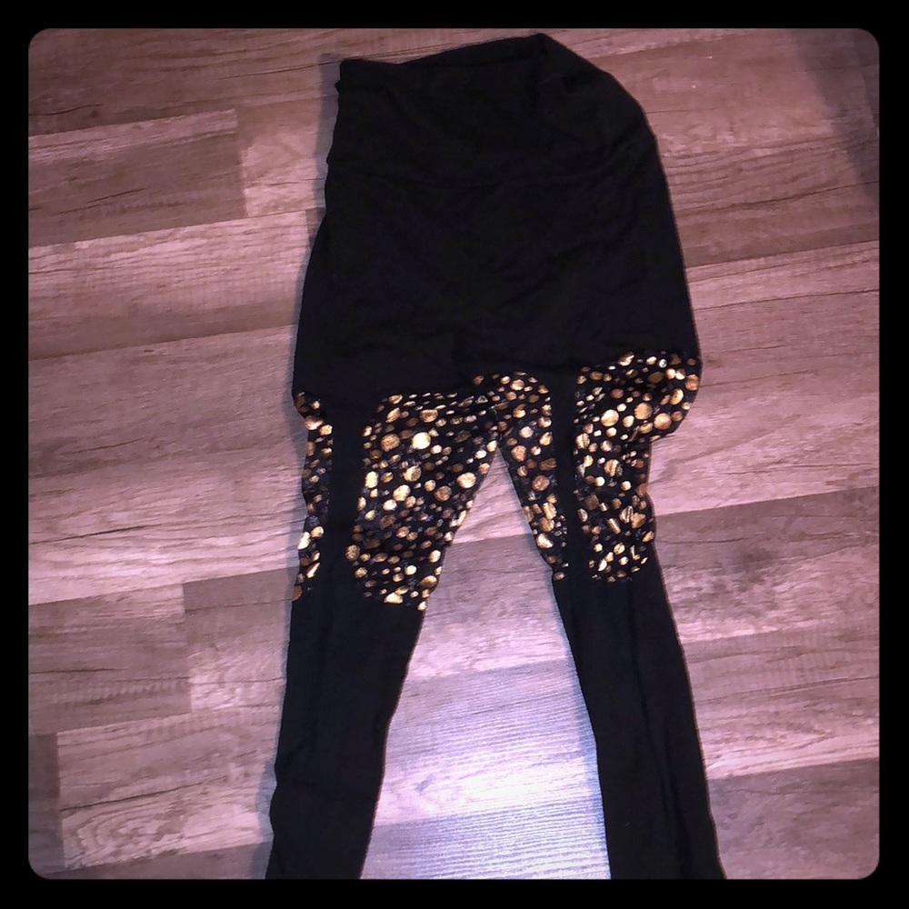 Black leggings with sheer opening